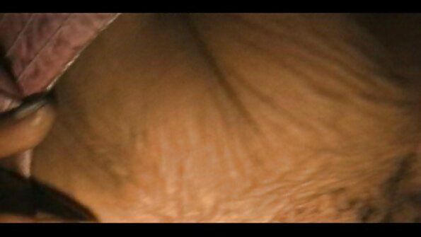 Punapää aasialainen söpöläinen pienet rinnat Miko Dai ratsastaa iso mulkku
